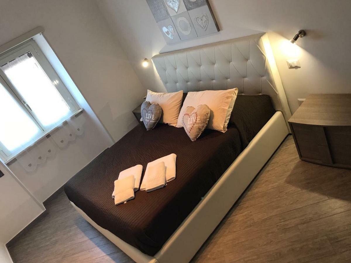 Tourist Apartment-la Casa Del Porto- Turistico Civitavecchia
